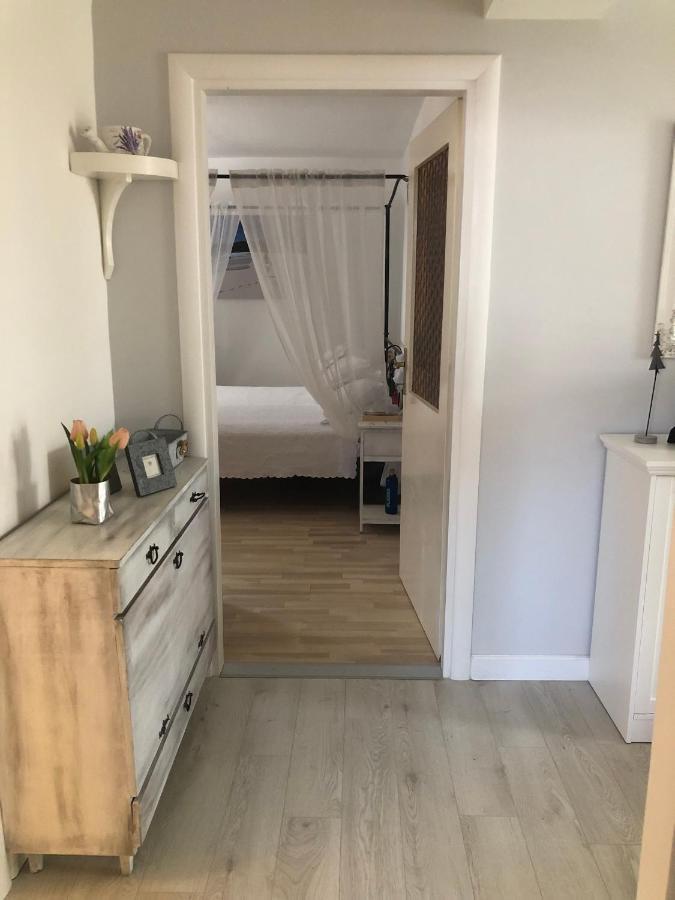 Apartmani Maretimo Примоштен Экстерьер фото